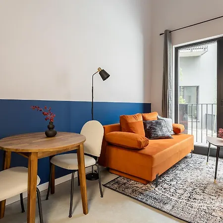 Homewell Lofty Nad Warta شقة