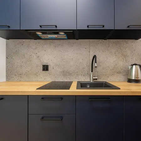 Homewell Lofty Nad Warta شقة