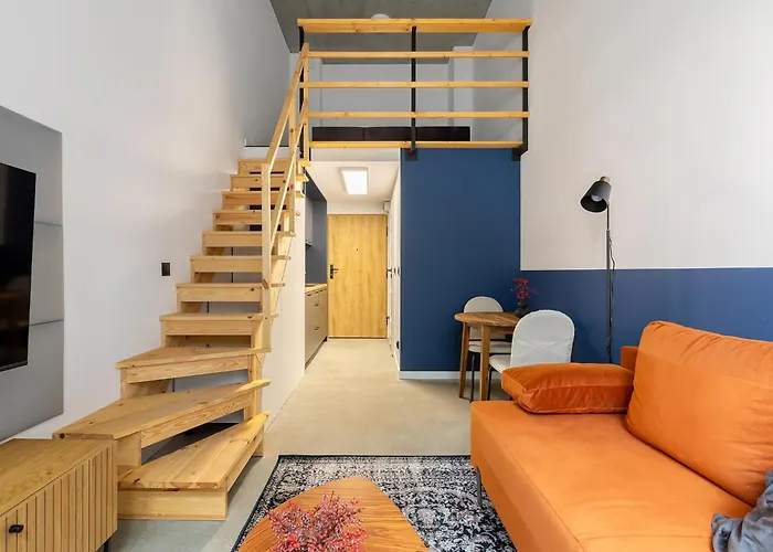 Homewell Lofty Nad Warta アパート